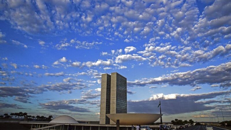 Lula veta aumento de deputados; medida afeta bancada paraibana